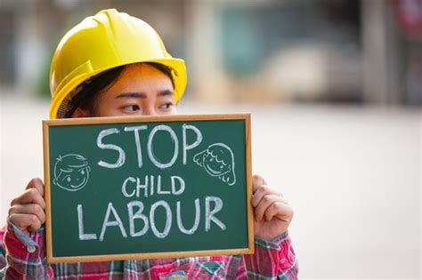 Global report on child labour - THE WORLD HOUR