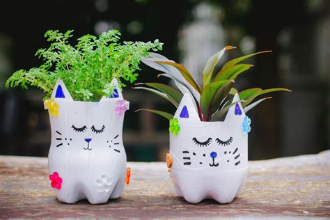 7 Creative Ways to Repurpose Plastic Bottles as Planters.