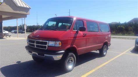 autoliterate: Dodge 4x4 Van, Outer Banks