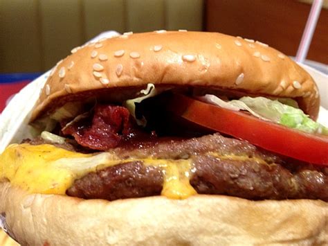 Double Angus Whopper Beef Bacon with Cheese/Billy Djunaidi | SnapDish[スナップディッシュ] (ID:W1n8H)