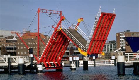 Movable Bridges | Types of Movable Bridges | Movable Bridge Design