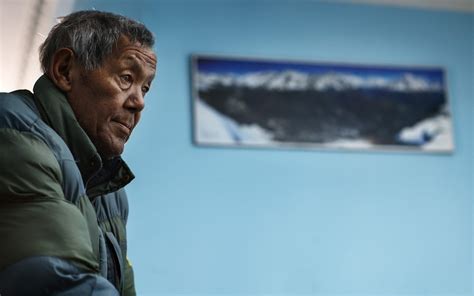 Ang Rita Sherpa, Nepalese mountaineer who climbed Everest without oxygen – obituary