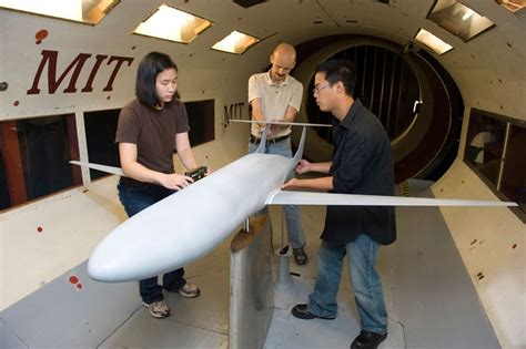 MIT-led team’s eco-aircraft receives Popular Mechanics Breakthrough Innovator Award | MIT News ...