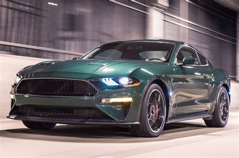 2019 Ford Mustang Reviews and Rating | Motor Trend