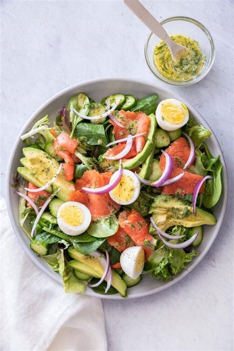 Smoked Salmon Salad {With Eggs} - Feel Good Foodie