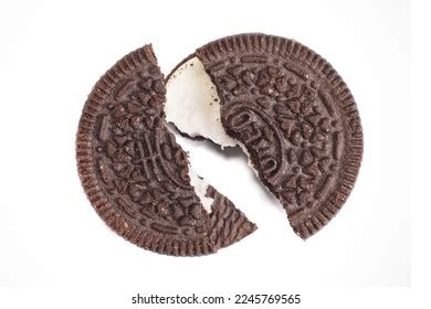 Broken Oreo Cookie Isolated On White Stock Photo 2245769565 | Shutterstock