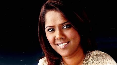 Top 5 Female Marathi Singers /Gayak | List of Best with Names, Songs & Photo