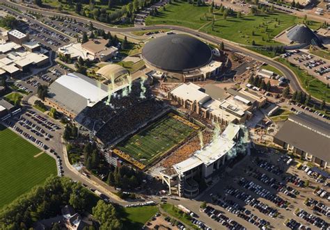 Football Gameday at the University of Wyoming | Visit Laramie