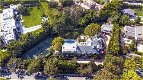 Look Inside Ellen DeGeneres' Beverly Hills Mansion That She's Selling for $53 Million: Photo ...