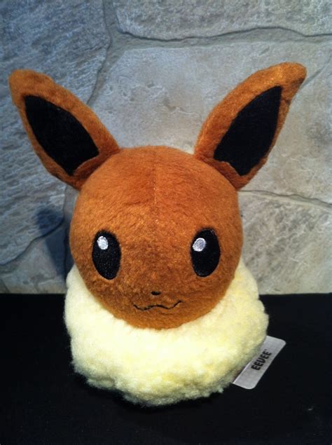 Eevee-Plushies - Nerdinsweden's Pokémon Collection