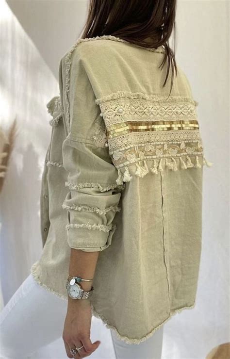 Pin by Vivita Frīdenberga on mēteļi, jakas in 2024 | Women blouses fashion, Modest dresses ...