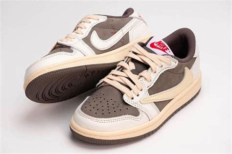 La Travis Scott x Air Jordan 1 Low "Reverse Mocha" 🌵