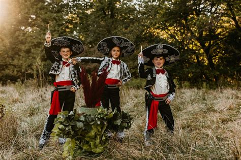 Three Amigos | Halloween Love