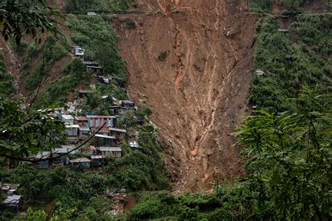 Typhoon Mangkhut: More Than 40 Bodies Found in Philippines Landslide - The New York Times