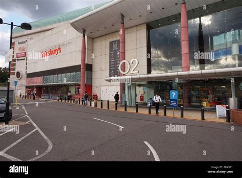 Exterior O2 Shopping Centre, Finchley Road, London Stock Photo: 86476377 - Alamy