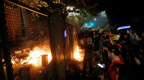 Portland Protest Photos: Federal Forces Clash with Demonstrators - The ...