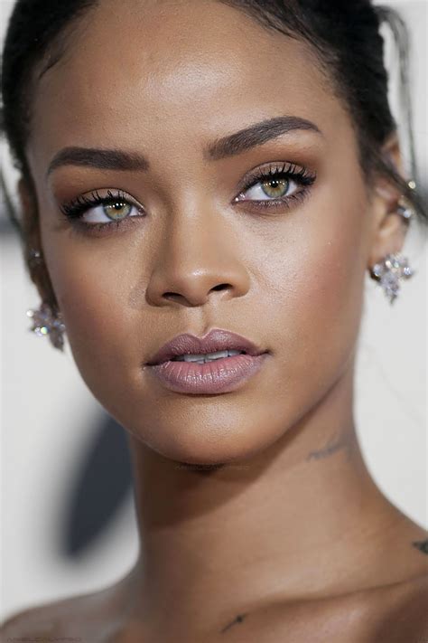 Robyn Rihanna Fenty | Rihanna, Beautiful women, Rihanna fenty