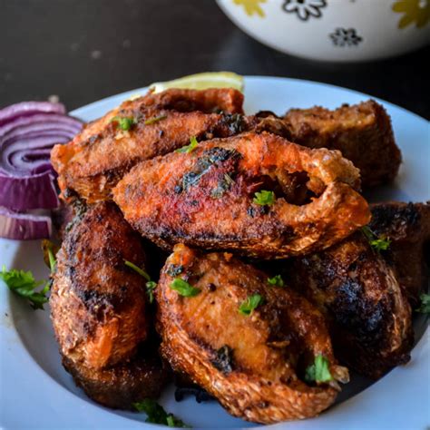 FISH FRY KERALA STYLE / MEEN VARUTHADHU - Relish The Bite