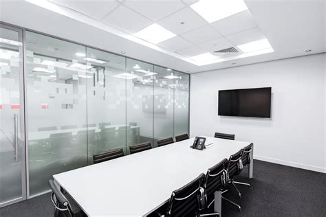 4 Trending Huddle Room Design Ideas to Try For Your Business - Lux Render