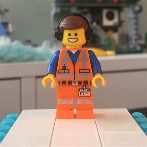 The LEGO Movie 2 Minifigure Awesome Remix Emmet – Brick Land