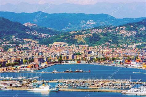 Le Spezia, Italy | Cityscape photos, La spezia, Italy summer