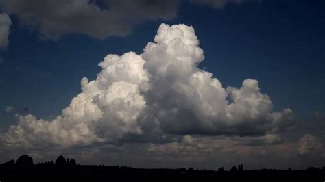 Forming cumulonimbus (timelapse) | Cumulonimbus cloud, Clouds ...