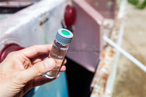 Sample Vial Filled with Water Stock Image - Image of leak, sampling: 138943287