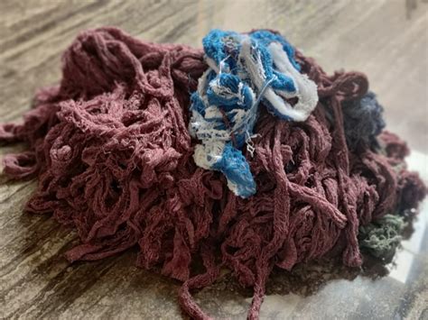 Baniyan Dyed 1st Quality Colour Banian Yarn Waste, For Cleaning ...