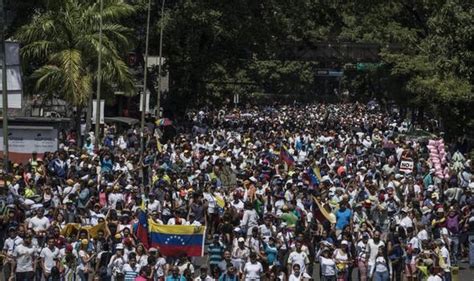 Venezuela protests: Why thousands took to the streets to OUST President ...