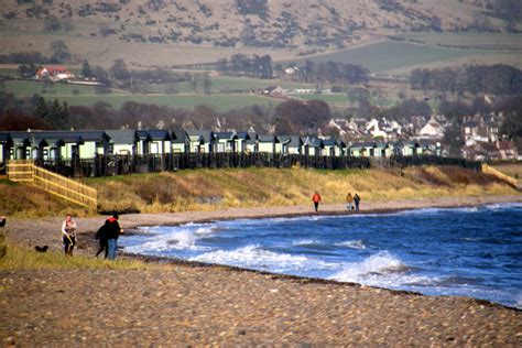 Leven beach, Fife © Jerzy Morkis cc-by-sa/2.0 :: Geograph Britain and Ireland