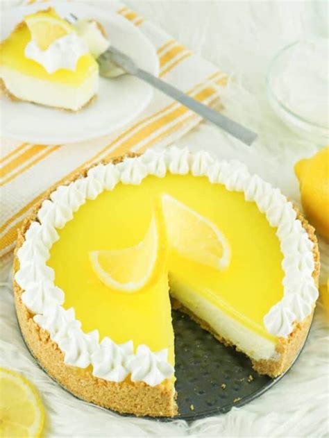 Best Lemon Cream Cream Cheese Pie Recipe - CopyKat Recipes