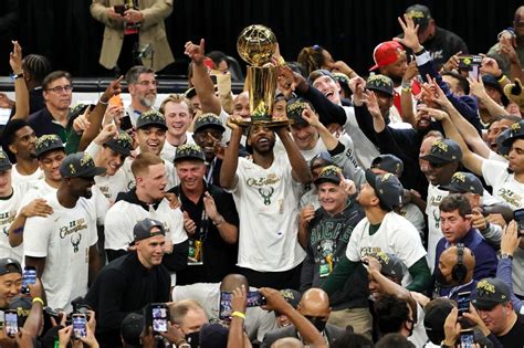 Milwaukee Bucks win NBA Championship - R1 NEWS