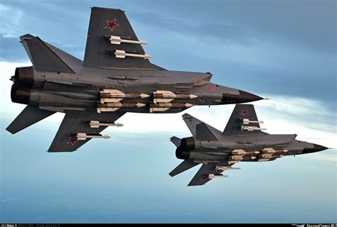 Historia y tecnología militar: Foto de una pareja de MiG-31BM
