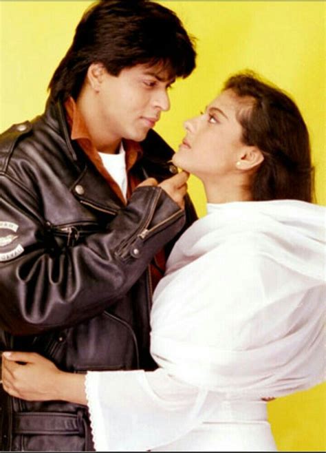 Famous dresses of both Shahrukh khan & Kajol in Dilwale dulhania le ...