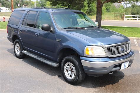 2000 Ford Expedition XLT | Victory Motors of Colorado