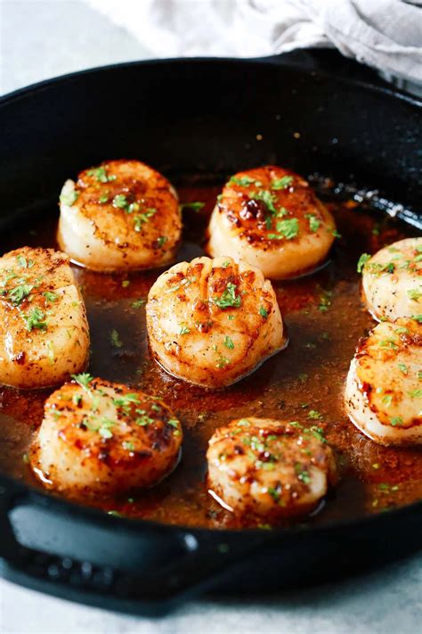 Garlic Butter Scallops | Primavera Kitchen