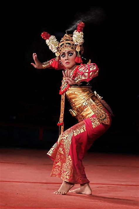 Untitled by acin ST | 500px | Bali girls, Traditional dance, Dance fashion