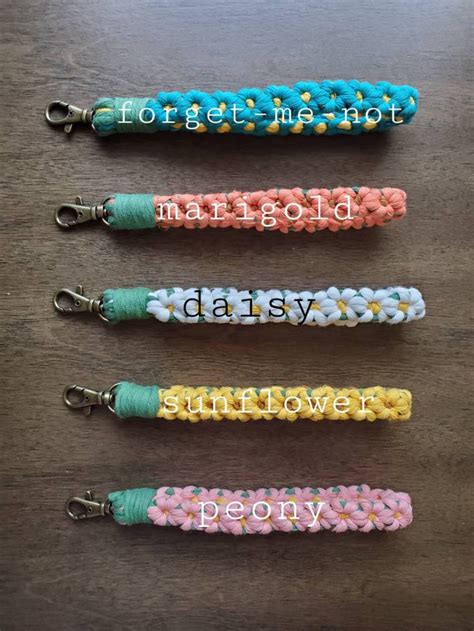 Daisy Chain Wristlet Macrame Wristlet Macrame Keychain - Etsy