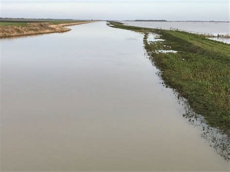 Flood water in the River Nene - The Nene... © Richard Humphrey ...