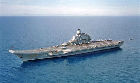 File:Russian aircraft carrier Kuznetsov.jpg - Wikimedia Commons