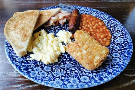 Wetherspoons offers cooked breakfast for just £2 but it’s a postcode ...