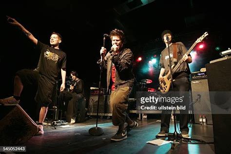 30 Rock Band Panik Photos & High Res Pictures - Getty Images