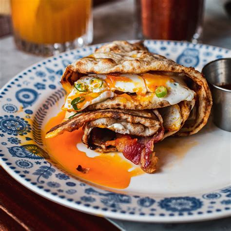 What To Eat #2 The Dishoom Breakfast Naan - EAT MCR