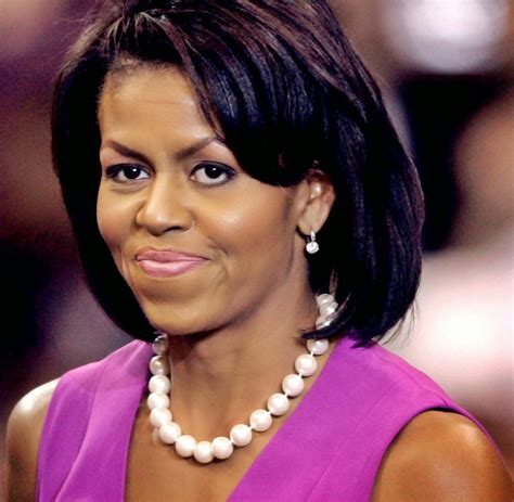 Michelle Obama Biography and Photograph Wallpaper HD | Top Artis