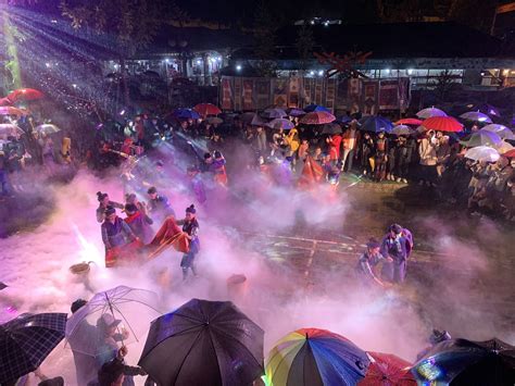 Night market in Sapa: Immerse yourself in the local culture