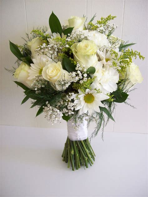 Wildflower wedding bouquet with roses, daisies, Baby's breath, solidago ...