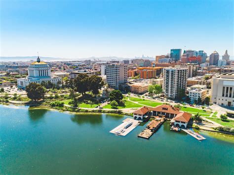 Rent a Boat at Lake Merritt | Oakland, CA