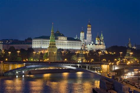 Moscow, Kremlin at night stock image. Image of fort, fortress - 33774885