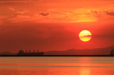 Manila Bay Sunset : r/Philippines