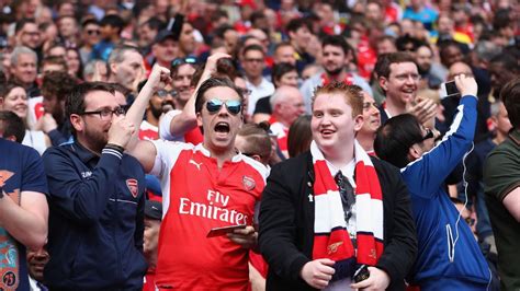 Arsenal fans laughing at Tottenham's misfortunes invites jokes of ...